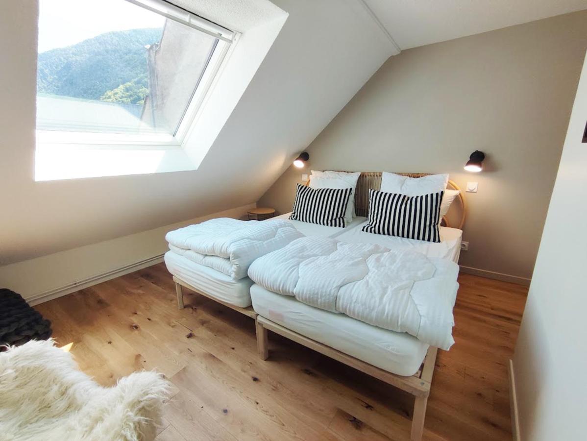Appartamento Au Cocon De Joy, T3 Duplex, Wifi, 4 Personnes Bagnères-de-Luchon Esterno foto