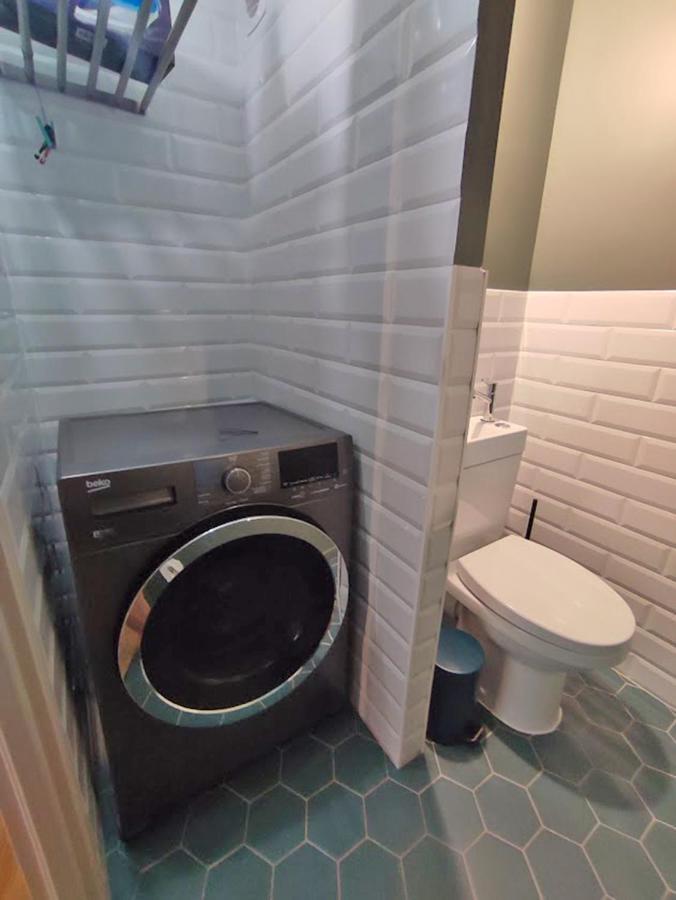 Appartamento Au Cocon De Joy, T3 Duplex, Wifi, 4 Personnes Bagnères-de-Luchon Esterno foto